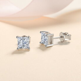 ピアス モアサナイト 0.6ct 1ct 2ct シルバー925 人工ダイヤモンド モアッサナイト ギフト 普段使い 耳飾り パーティー 入学式 卒業式 結婚式 プレゼント med01