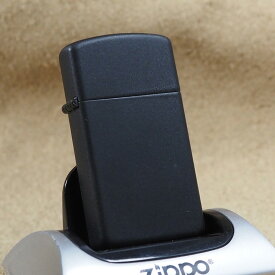 Zippo：1984年製　ブラックマットビンテージスリムジッポーライター 【スリム】 【ブラック】【マット】 【現品のみ】 【中古】 【無地】【カラー】【定番】【ジッポ】【バースイヤー】【誕生年】【プレゼント】【ジッポー屋】 【送料無料】