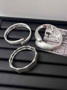 fB[X Vo[ uXbg fB[Xt@bV ؊ r r Vv JWA ANZT[