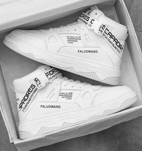 Y amC H~ zCg X|[c nCJbg Xj[J[ w zCg C X|[c [q[ EhgD tbg