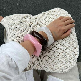 ブレスレット レディース 多角形 半透明 カラフル マカロンカラー レジン ニッチデザイン バングル 春夏 幾何学模様