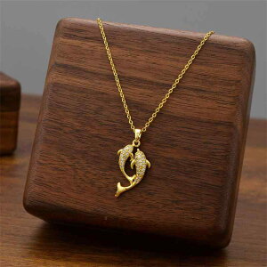 ネックレス レディース チタン鋼製 色落ちしにくい 電気メッキ加工 高級感 フルジルコニア 魚モチーフ ペンダント 鎖骨チェーン ゴールド シルバー 41-50cm ファッション カジュアル 通勤