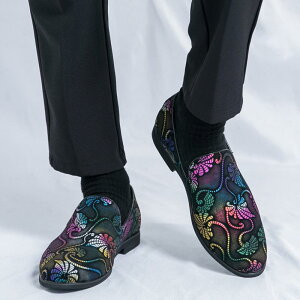 靴 メンズ 男性用 軽量 スリッポン 大きいサイズ対応 人工PUレザー調 花柄プリント ローファー モカシン ドライビングシューズ カジュアル カラフル 青 金色 ゴム底