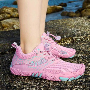 スポーツシューズ キッズ 子供用 男女兼用 室内用 縄跳び フィットネス 総合トレーニング ランニングマシン用 屈曲性 柔らかいソール 通気性 滑り止め スリッポン メッシュ フライニット ロ