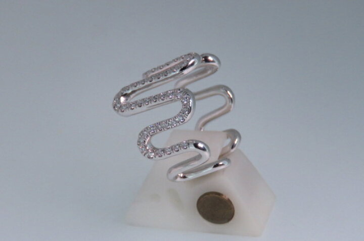 楽天市場】【QueenJewelry（平和堂貿易）】0.31ct/K18WG/リング 