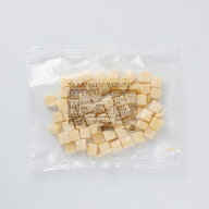 ニュージーランド グラスフェッドパルメザン（ダイス） 200g