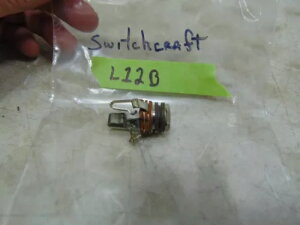 Switchcraft 1/4 �C���` �X�e���I 3 ���̃W���b�N�A�i�b�g����у��b�V���[�t�� 0.375 �C���` �u�b�V���O P/N: L12B Switchcraft 1/4 Stereo 3 Conductor Jack W/ Nut & Washer .375 Bushing P/N: L12B �y���s�A���i�z