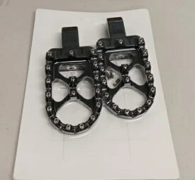 フットペグ ソフテイル M8 ハーレーストリートボブ FXBB ローライダー FXLR FXBR FLSB 2018-24 用 Foot Pegs Softail M8 for Harley Street Bob FXBB Low Rider FXLR FXBR FLSB 2018-24