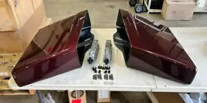 OS&D Advanblack cCXg `F[ m[Jbg 4.5 C` Xgb` ThobO 14 Έȏ c[Op OS&D Advanblack Twisted Cherry NO CUT 4.5'' STRETCHED SADDLEBAG FOR 14+ TOURING