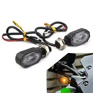2 �~�j�I�[�g�o�C 12V LED �^�[���V�O�i���E�C���J�[�A���o�[���C�g�C���W�P�[�^�[�u���b�N 2Pcs Mini Motorcycle 12V LED Turn Signal Blinker Amber Light Indicator Black �y���s�A���i�z