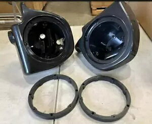 OS&D Advanblack ���h�� 6.5 �C���` �X�s�[�J�[ �|�b�h 83'-13' �n�[���[�p OS&D Advanblack Unpainted 6.5 SPEAKER PODS FOR 83'- 13' HARLEY �y���s�A���i�z