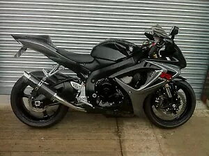 �X�Y�L GSXR 750 K6 K7 �J�[�{���t�@�C�o�[ GP �X�^�r�[ ���[�X �G�L�]�[�X�g �� ���� 300 mm Suzuki GSXR 750 K6 K7 Carbon Fibre GP Stubby Race Exhaust Can 300 mm Long �y���s�A���i�z