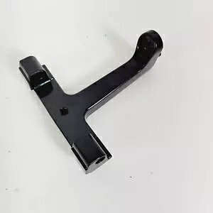 �����n�[���[�c�[�����O�p�b�Z���W���[�t�b�g�t���A�{�[�h�}�E���g�T�|�[�g�u���P�b�g - 1 Genuine Harley Touring Passenger Foot Floor Board Mount Support Bracket - One