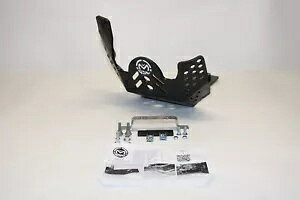 Moose Racing Pro HDPE �X�L�b�h �v���[�g �u���b�N-0506-1693 Moose Racing Pro HDPE Skid Plate Black-0506-1693 �y���s�A���i�z