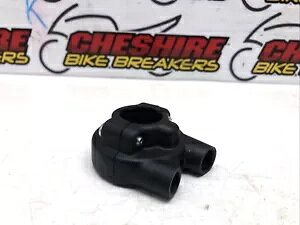 �z���_ Fsh 125-m 125 Sh ���[�h 2022 - 2024 �X���b�g�� �`���[�u �n�E�W���O Honda Fsh 125-m 125 Sh Mode 2022 - 2024 Throttle Tube Housing �y���s�A���i�z