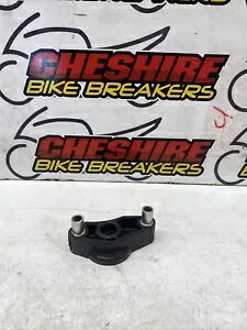 KTM 990 �A�h�x���`���[ LC8 2006 - 2012 �N���b�` �X���[�u �V�����_�[ �}�E���g Ktm 990 Adventure Lc8 2006 - 2012 Clutch Slave Cylinder Mount �y���s�A���i�z