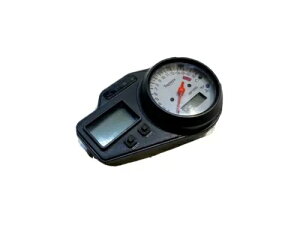Triumph TT600 2000 - 2003 �X�s�[�h���[�^�[ �_�b�V���{�[�h �C���X�g�������g �N���X�^�[ Triumph TT600 2000 - 2003 Speedometer Dashboard Instrument Cluster �y���s�A���i�z