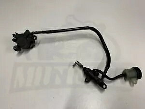 ���}�n YZF-R6 2003 - 2005 5SL ���A�u���[�L�L�����p�[�ƃ}�X�^�[�V�����_�[ Yamaha YZF - R6 2003 - 2005 5SL Rear brake calliper with master cylinder �y���s�A���i�z