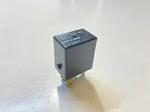 gCAt Xg[g gv 675 2007 - 2011 [ I G8HN-1A4T OEM Triumph Street Triple 675 2007 - 2011 Relay Omron G8HN-1A4T OEM