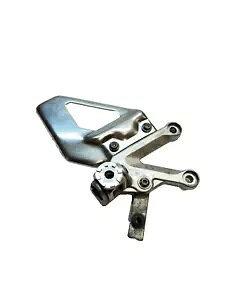 Aprilia Tuono 1000 R 2006 - 2010 �t�����g�E���t�b�g���X�g �n���K�[ �u���P�b�g Aprilia Tuono 1000 R 2006 - 2010 Front Right Side Footrest Hanger bracket �y���s�A���i�z