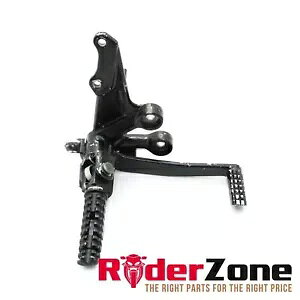 2004 2005 �X�Y�L GSXR600 GSXR750 �E���A�Z�b�g �h���C�o�[ �t�b�g�y�O �u���P�b�g �u���b�N 2004 2005 SUZUKI GSXR600 GSXR750 RIGHT REARSET DRIVER FOOT PEG BRACKET BLACK �y���s�A���i�z