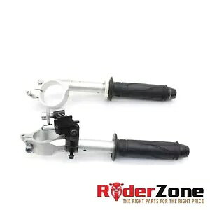 2015 - 2019 }n YZF R1 R1M R1S nho[Zbg NbvIEObv Vo[ 2015 - 2019 YAMAHA YZF R1 R1M R1S HANDLE BAR SET CLIP ON LEFT RIGHT GRIPS SILVER