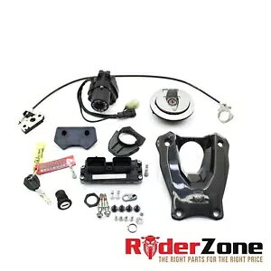 09 - 12 hDJeB Xg[gt@C^[ bN Zbg COjbV XCb` KX R ECU 09 - 12 DUCATI STREETFIGHTER LOCK SET IGNTION SWITCH GAS FUEL ECU