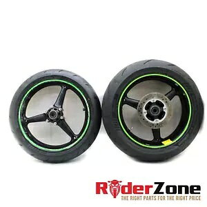 2008 - 2011 z_ CBR1000RR zC[ Zbg  tg A O[ s ^C 2008 - 2011 HONDA CBR1000RR WHEEL SET RIMS FRONT REAR GREEN PIRELLI TIRES