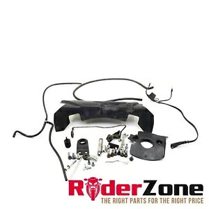 2006 2007 XYL GSXR600 GSXR750 {gn[hEFAZbg}EgvX`bNJo[z 2006 2007 SUZUKI GSXR600 GSXR750 BOLTS HARDWARE SET MOUNTS PLASTIC COVER WIRING