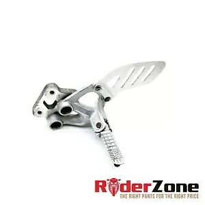 2006 2007 �X�Y�L GSXR600 GSXR750 �����A�Z�b�g�t�����g�h���C�o�[�t�b�g�y�O�K�[�h�݌� 2006 2007 SUZUKI GSXR600 GSXR750 LEFT REARSET FRONT DRIVER FOOT PEG GUARD STOCK �y���s�A���i�z