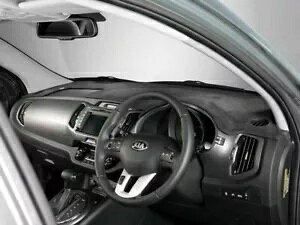 ���� Kia Sportage QL �e�[���[�h �_�b�V�� �}�b�g 2016-���s D9A50APK00 Genuine Kia Sportage QL Tailored Dash Mat 2016-Current D9A50APK00 �y���s�A���i�z