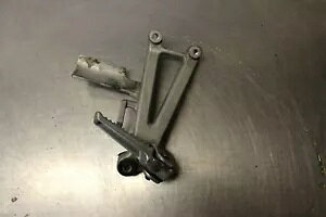 �z���_ CBR600 PC31 �㕔�E�t�b�g���X�g B4/3 Honda Cbr 600 PC 31 Rear Right Footrest B4/3 �y���s�A���i�z