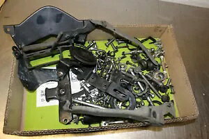 Kawasaki Zr750 elW{p[c E3/4 Kawasaki Zr 750 Various Screws + Parts E3/4