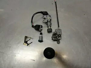 ���b�N�X RS450 ���b�N�Z�b�g+�^���N�J�o�[+���b�`- Rex RS450 lock set + tank cover + latch-