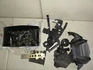 }n FZS 600 Fazer XN[z_[ Yamaha FZS 600 Fazer Screw Holder