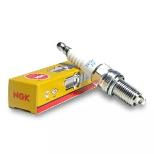 NGK Xp[NvO (CR9EB) W DNA 180 01-06p NGK Spark Plug (CR9EB) for Gilera DNA 180 01-06