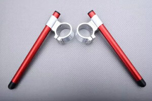 �V���o�[ ���b�h �y�A �n�C���C�Y �N���b�v�I�� �n���h���o�[ 50mm DUCATI Monster 600 ? 916 Silver-Red Pair of High Rise Clip-on Handlebars 50mm DUCATI Monster 600 ? 916 �y���s�A���i�z