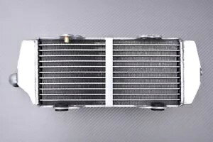 左 超強化レーシング AVDB ウォーター ラジエーター BETA RR 250 2T 2013-2019 Left Ultra-Reinforced Racing AVDB Water Radiator BETA RR 250 2T 2013-2019