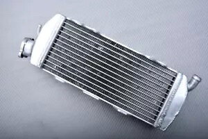 E[VO A~jEWG[^[p KTM 625 SC / SUPERMOTO 2002 Right Racing Aluminium Water Radiator Cooling KTM 625 SC / SUPERMOTO 2002
