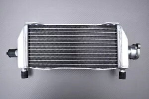�E�������[�V���O�E�H�[�^�[���W�G�[�^�[��p�X�Y�L RM 250 2001-2008 Right Reinforced Racing Water Radiator Cooling SUZUKI RM 250 2001-2008 �y���s�A���i�z