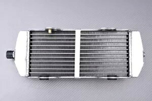 �����������[�V���O AVDB �����W�G�[�^�[��p BETA RR 450 2010-2014 Left Ultra-Reinforced Racing AVDB Water Radiator Cooling BETA RR 450 2010-2014 �y���s�A���i�z