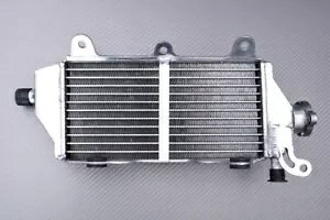 �E���������[�V���O AVDB �E�H�[�^�[���W�G�[�^�[ ���}�n YZF 250 2014-2015 Right Ultra-Reinforced Racing AVDB Water Radiator YAMAHA YZF 250 2014-2015 �y���s�A���i�z