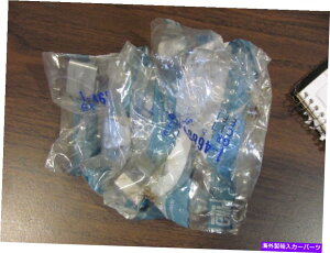 Wheel Covers Set of 4 4��78 79 80 82 83�����e�J�����f���b�N�X�z�C�[���J�o�[�A�n�u�L���b�v�N���b�v��NOS�Z�b�g468611 NOS Set of 4 78 79 80 82 83 Monte Carlo Deluxe Wheel Cover Hub Cap Clips 468611