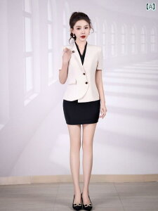 hX@EFC^[@fB[X KTV {bNX EFC^[ ƒ ze o[ Nu  U߂ t@bV iCgNu DJ Pl  Ă