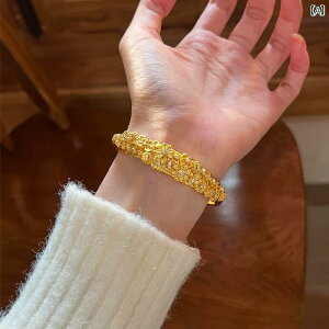 ブレスレット レディース クラシック 花のような 金色の ブレスレットの 結婚 式の 花の 3つの 金の 婚約 結婚 式の 砂金の ブレスレット 長持ち 色