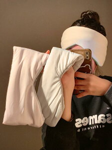 AC}XN Ռ S  ꂽ  L F JvZ   AC}XŃA   ̂ KĂA  x݁A A s K ߕt  ȂA  \łB