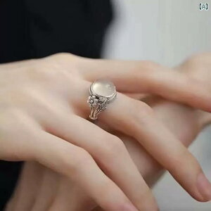 �����O �V���� ���� ���� ���g���� �Ԃ� �t�� �����O�B �G���K���g�� ���� ������ �f�U�C���B �J�� ���� ���� �\�B �l�����w�ɂ� �A���e�B�[�N�� �d�グ�B