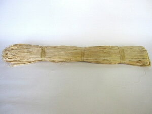 昔懐かしの麻 精麻 特選1kg / 麻 あさ 本麻 精麻 平麻 神麻 せい麻 せいま 榊 しめ縄 鈴縄 天然素材 衣類 釣り糸 紐縄 天然自然 麻皮 /