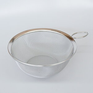 OfR_[ y[tz 16cm`22cm J_ Grande Colander leaf Xg[i[  ؂  U \U bV ӂ邢   O { 16bV