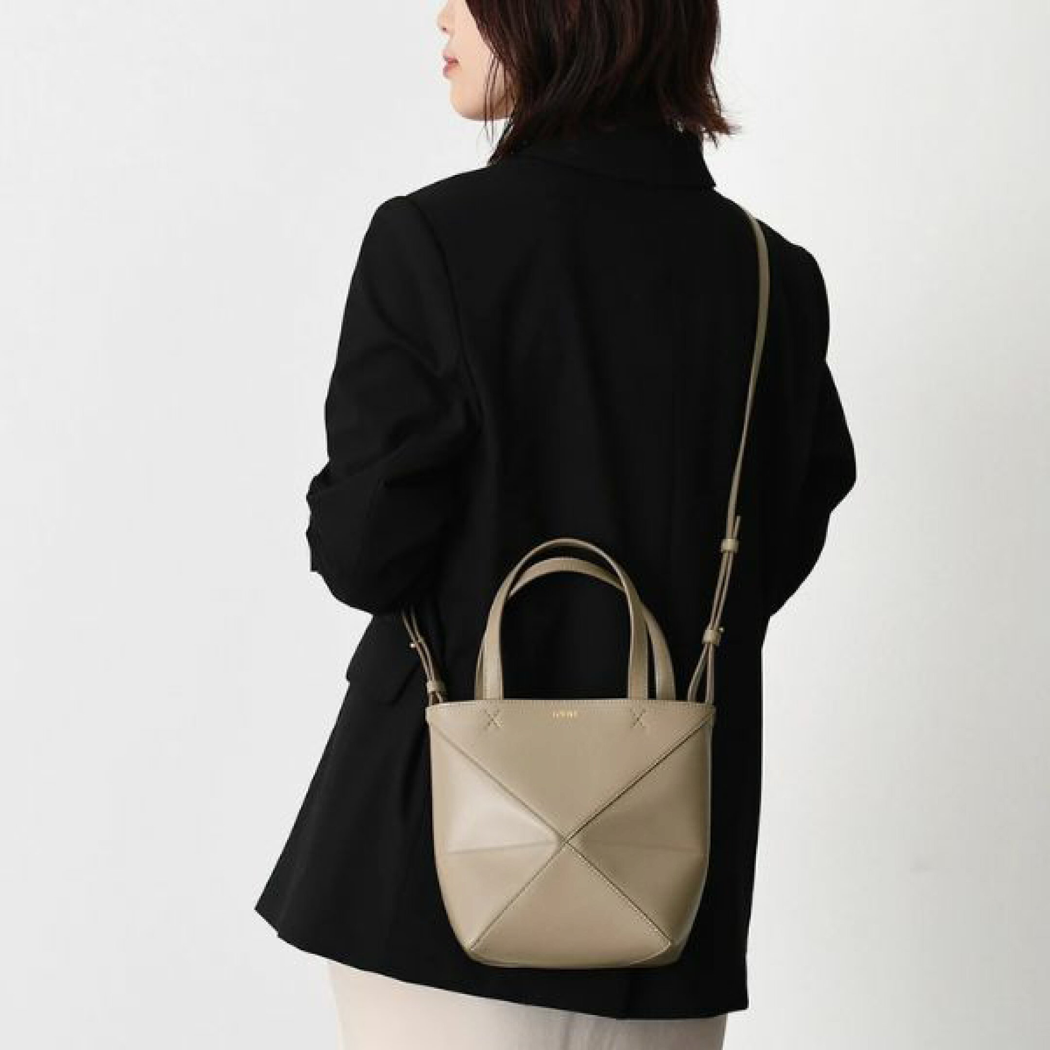 LOEWE ロエベ ショルダーバッグ ハンドバッグ パズルフォルド トート ミニ A657V25X01 レディース ブラック ベージュ レザー パズル ミニバッグ 3WAY ロゴ